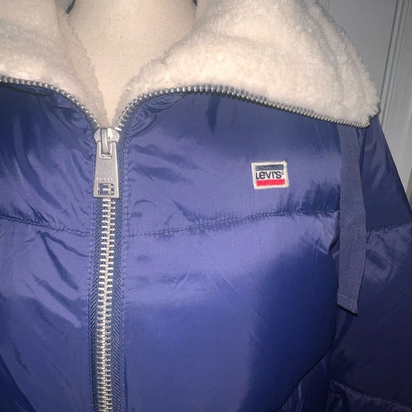 Women’s Levi Blue puffer Sherpa  winter jacket - Picture 4 of 10